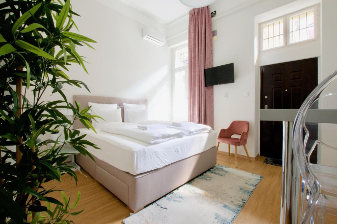 Europest Luxury Suites Budapeste Exterior foto